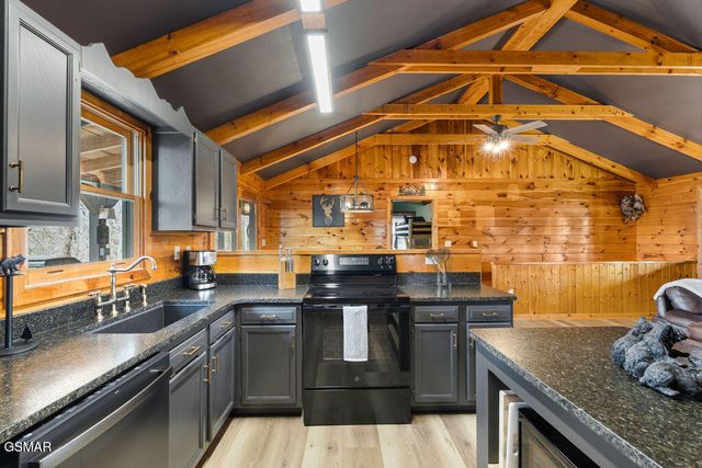 3630 Mountain Top Lane, Sevierville, TN 37876