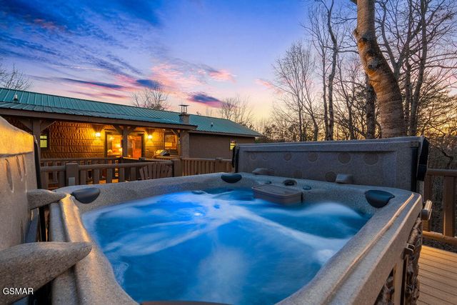 3630 Mountain Top Lane, Sevierville, TN 37876