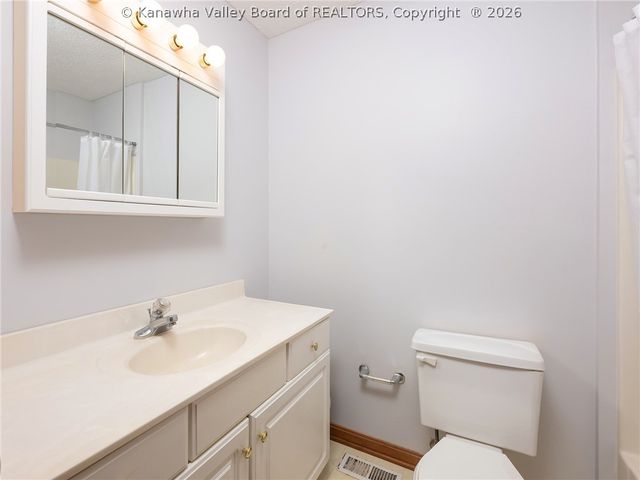 2989 Scary Creek Road, Scott Depot, WV 25560