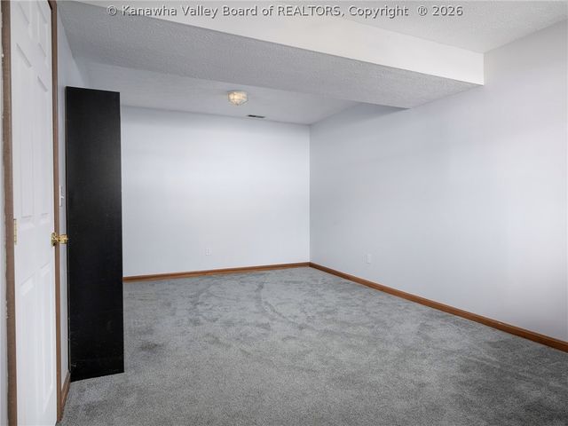 2989 Scary Creek Road, Scott Depot, WV 25560