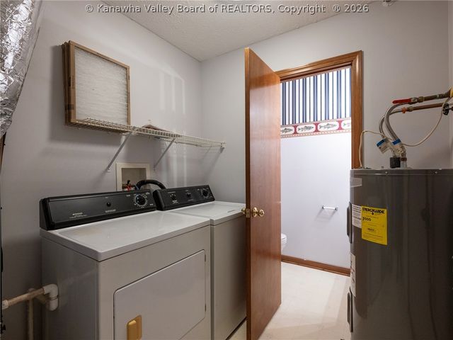 2989 Scary Creek Road, Scott Depot, WV 25560