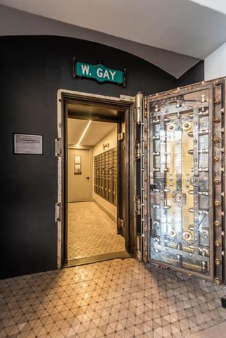 51 N High Street, 503, Columbus, OH 43215