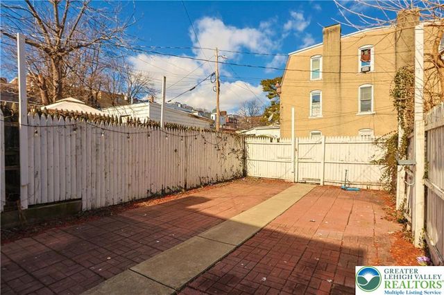 389 West Turner Street, Allentown City, PA 18102