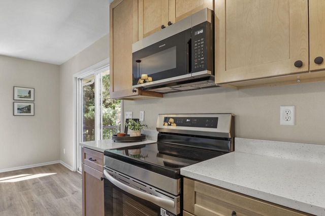 2660 Spring Hill Drive, Stoughton, WI 53589