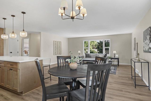 2660 Spring Hill Drive, Stoughton, WI 53589