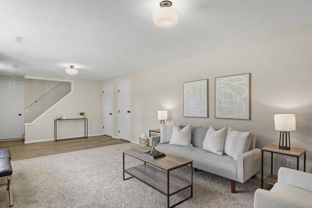2660 Spring Hill Drive, Stoughton, WI 53589