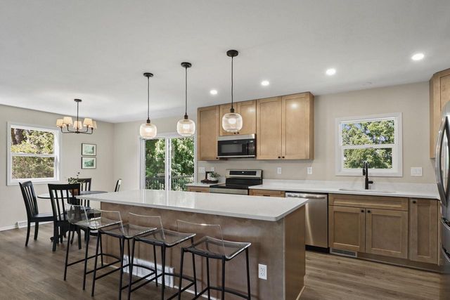 2660 Spring Hill Drive, Stoughton, WI 53589