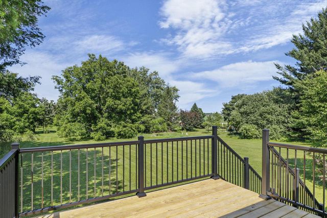 2660 Spring Hill Drive, Stoughton, WI 53589