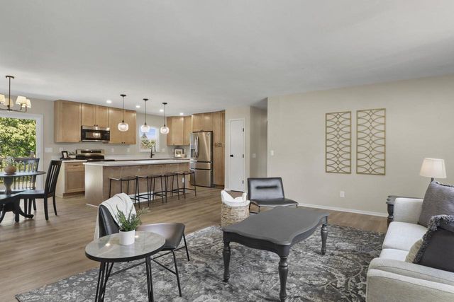 2660 Spring Hill Drive, Stoughton, WI 53589