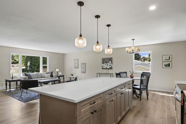 2660 Spring Hill Drive, Stoughton, WI 53589