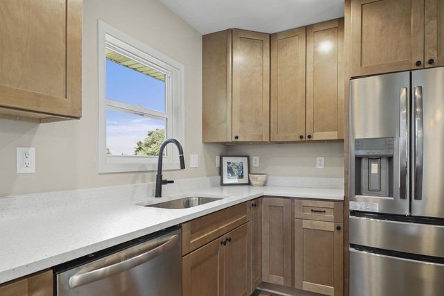 2660 Spring Hill Drive, Stoughton, WI 53589