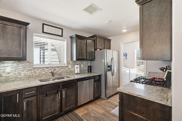6429 SARA BETH Place, El Paso, TX 79932