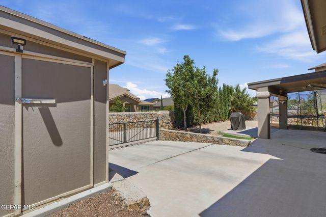 6429 SARA BETH Place, El Paso, TX 79932