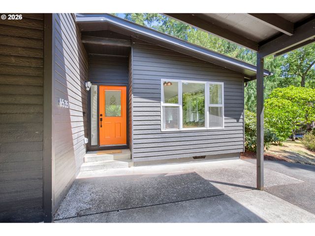 6535 Sw MILES Ct, Portland, OR 97223