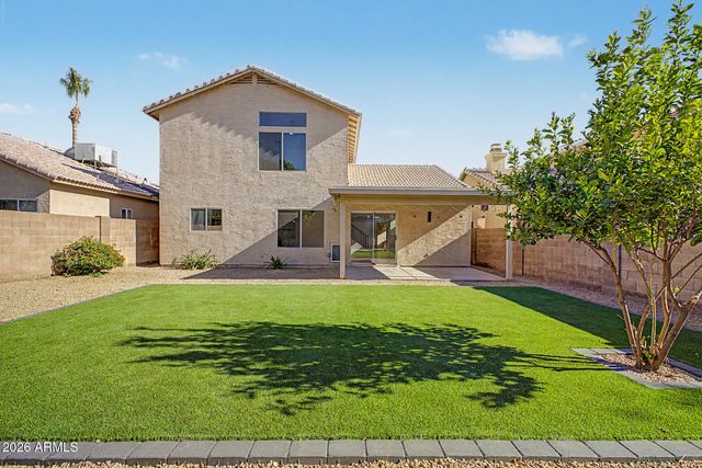 1944 E FELLARS Drive, Phoenix, AZ 85022