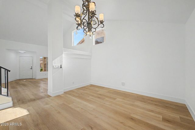 1944 E FELLARS Drive, Phoenix, AZ 85022