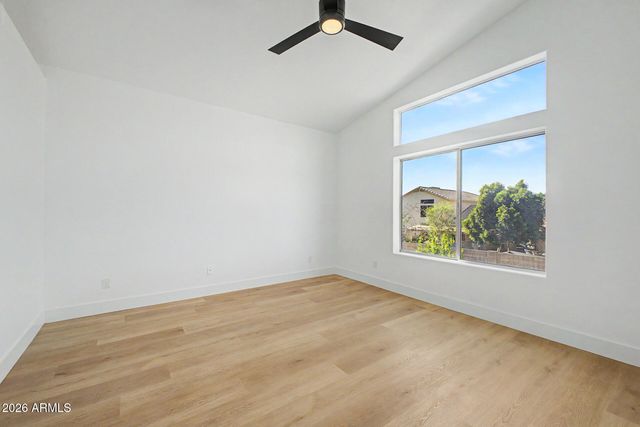 1944 E FELLARS Drive, Phoenix, AZ 85022