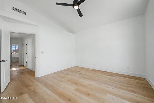 1944 E FELLARS Drive, Phoenix, AZ 85022
