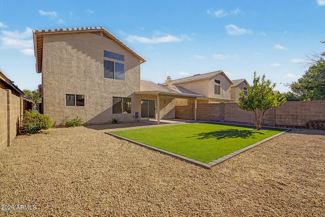 1944 E FELLARS Drive, Phoenix, AZ 85022