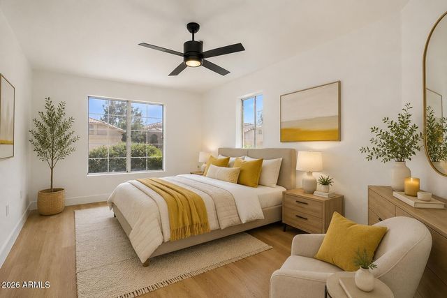 1944 E FELLARS Drive, Phoenix, AZ 85022