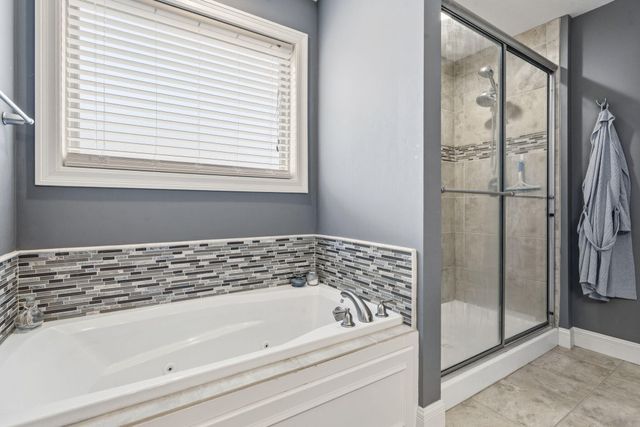 4515 WEYBRIDGE DR, Columbia, MO 65203