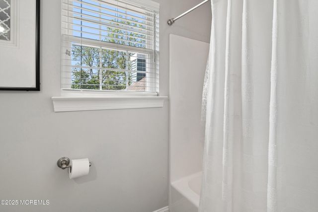 109 Seward Avenue, Toms River, NJ 08753