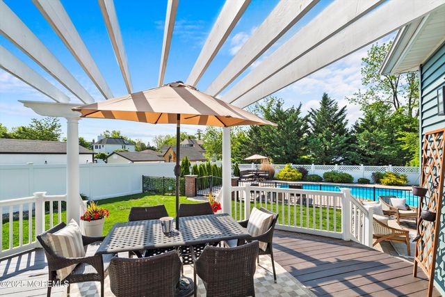 109 Seward Avenue, Toms River, NJ 08753