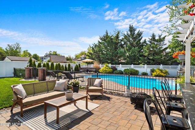 109 Seward Avenue, Toms River, NJ 08753