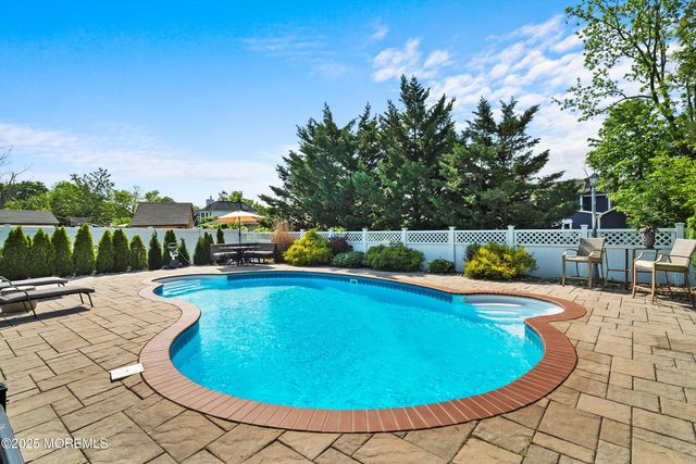 109 Seward Avenue, Toms River, NJ 08753