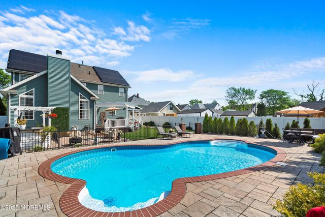 109 Seward Avenue, Toms River, NJ 08753