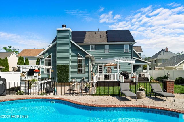 109 Seward Avenue, Toms River, NJ 08753