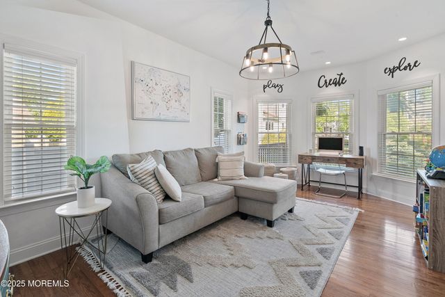 109 Seward Avenue, Toms River, NJ 08753