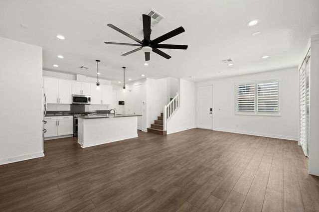 3251 Crecida, Carlsbad, CA 92010
