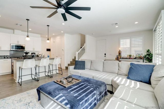 3251 Crecida, Carlsbad, CA 92010