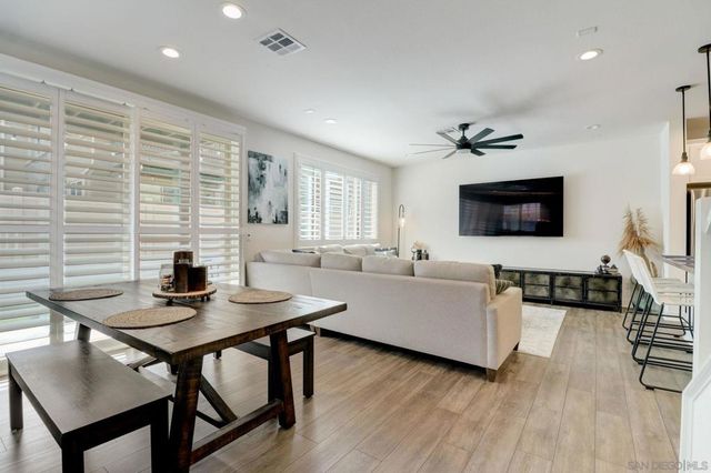 3251 Crecida, Carlsbad, CA 92010