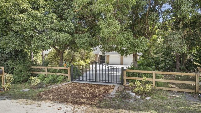 3470 Custer Avenue, Lake Worth, FL 33467