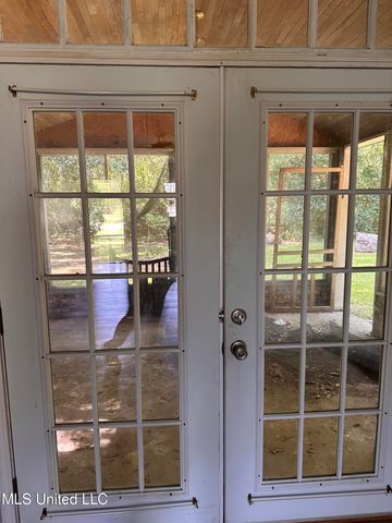 5709 Meadowview Drive, Moss Point, MS 39562
