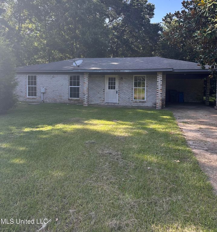 5709 Meadowview Drive, Moss Point, MS 39562