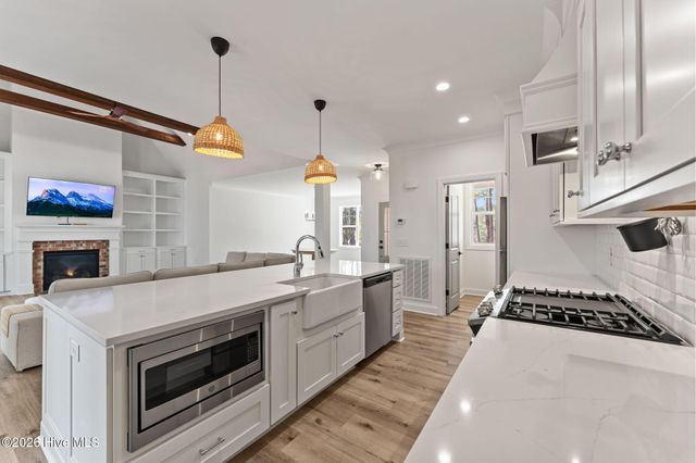 103 Brown Court, West End, NC 27376