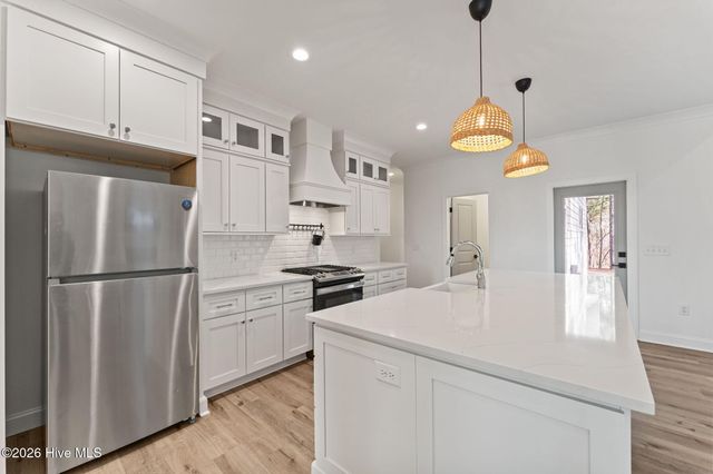 103 Brown Court, West End, NC 27376