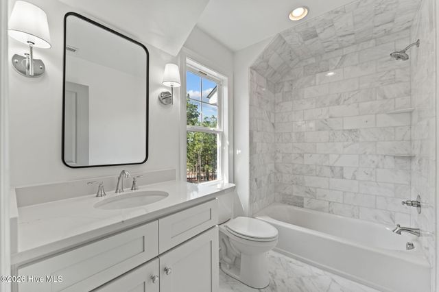 103 Brown Court, West End, NC 27376