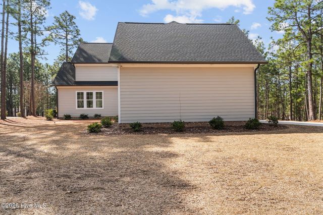103 Brown Court, West End, NC 27376