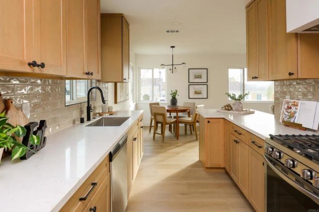 1003 Manchester Street, National City, CA 91950