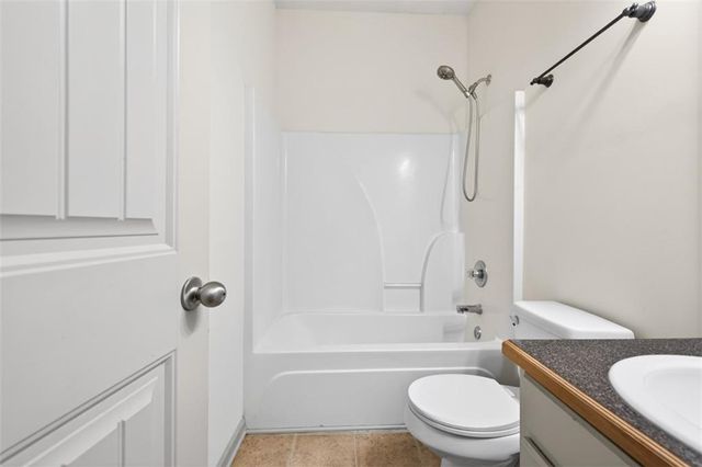 1412 Silvergate Way, Winder, GA 30680