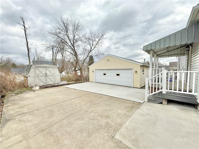 505 E Hazelcroft Ave, New Castle, PA 16105