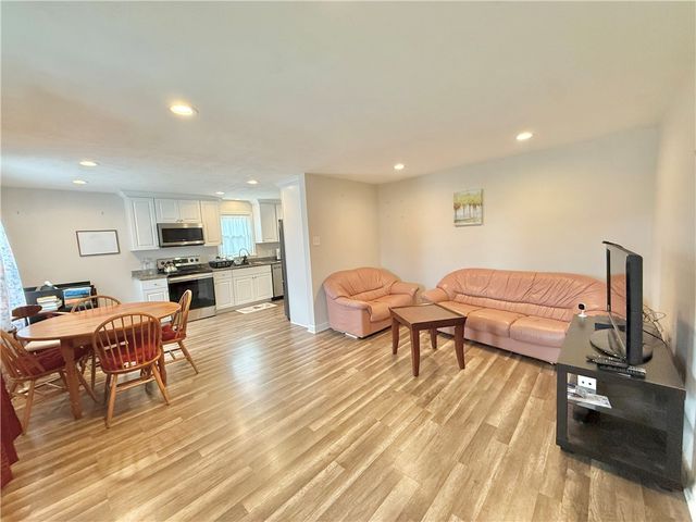 505 E Hazelcroft Ave, New Castle, PA 16105