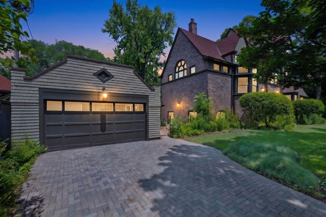 225 Hamilton Street, Evanston, IL 60202