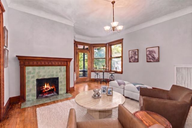225 Hamilton Street, Evanston, IL 60202
