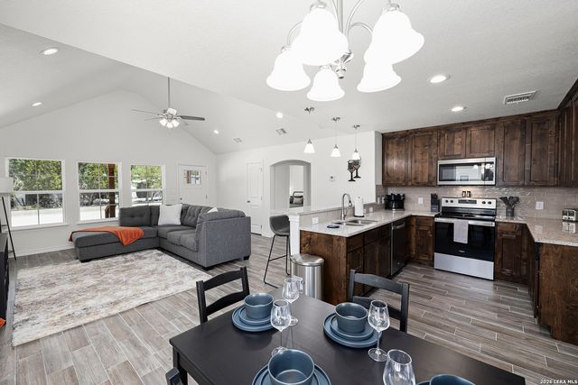 1956 Tanglewood, Spring Branch, TX 78070