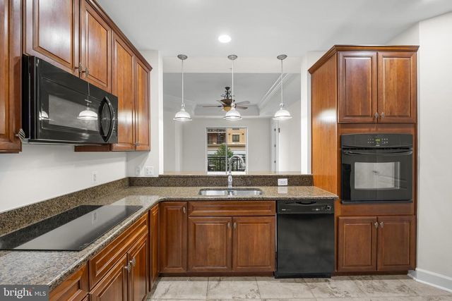 1915 TOWNE CENTRE BLVD #306, Annapolis, MD 21401